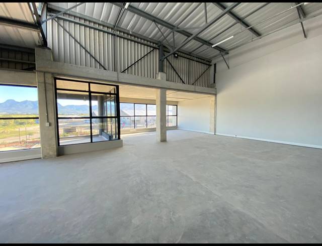 863M² WAREHOUSE TO LET IN GEORGE INDUSTRIAL